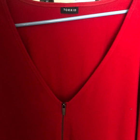 Torrid red blouse 3/4 sleeve comfort size:5X - Picture 4 of 4